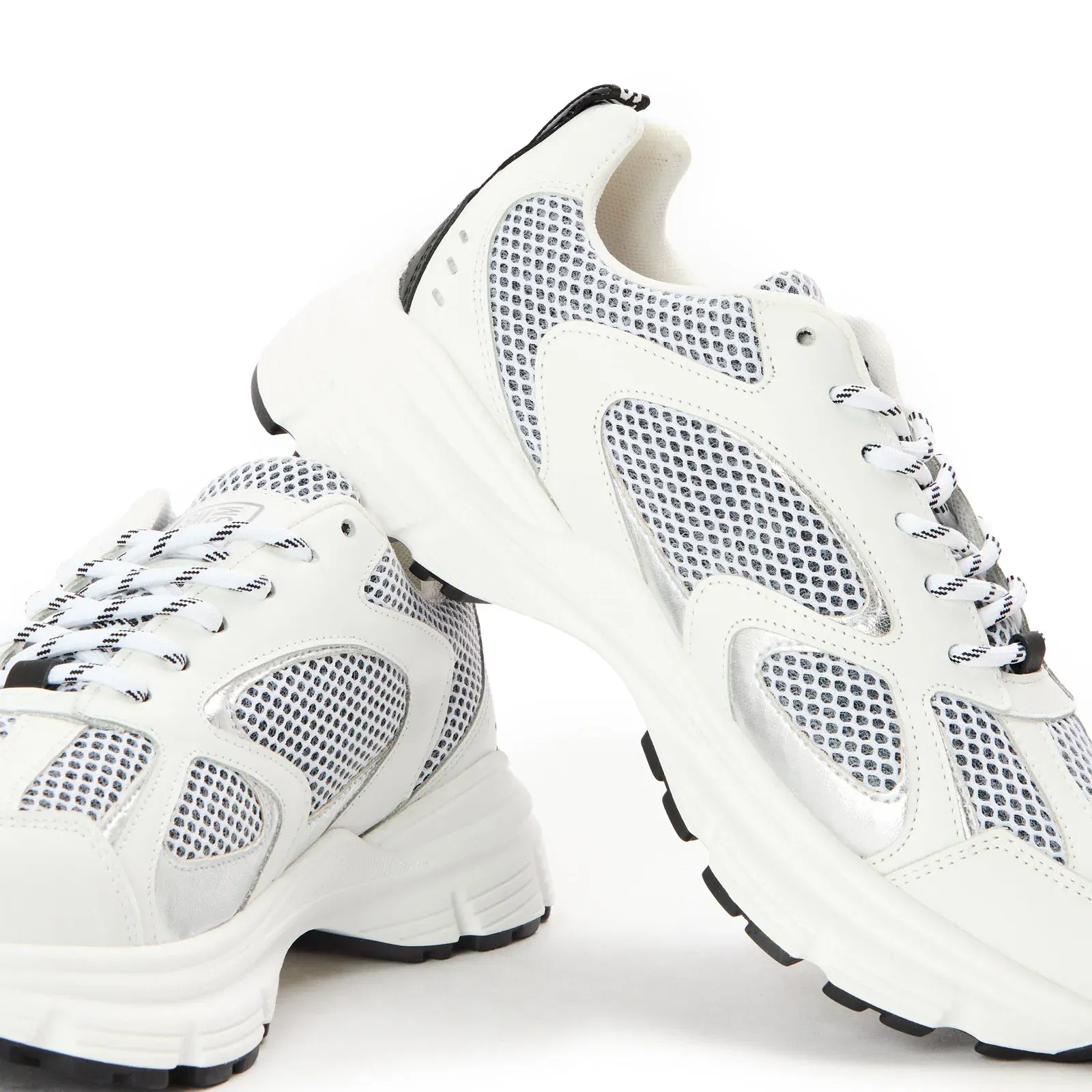 Plaja Low-Top Trainers