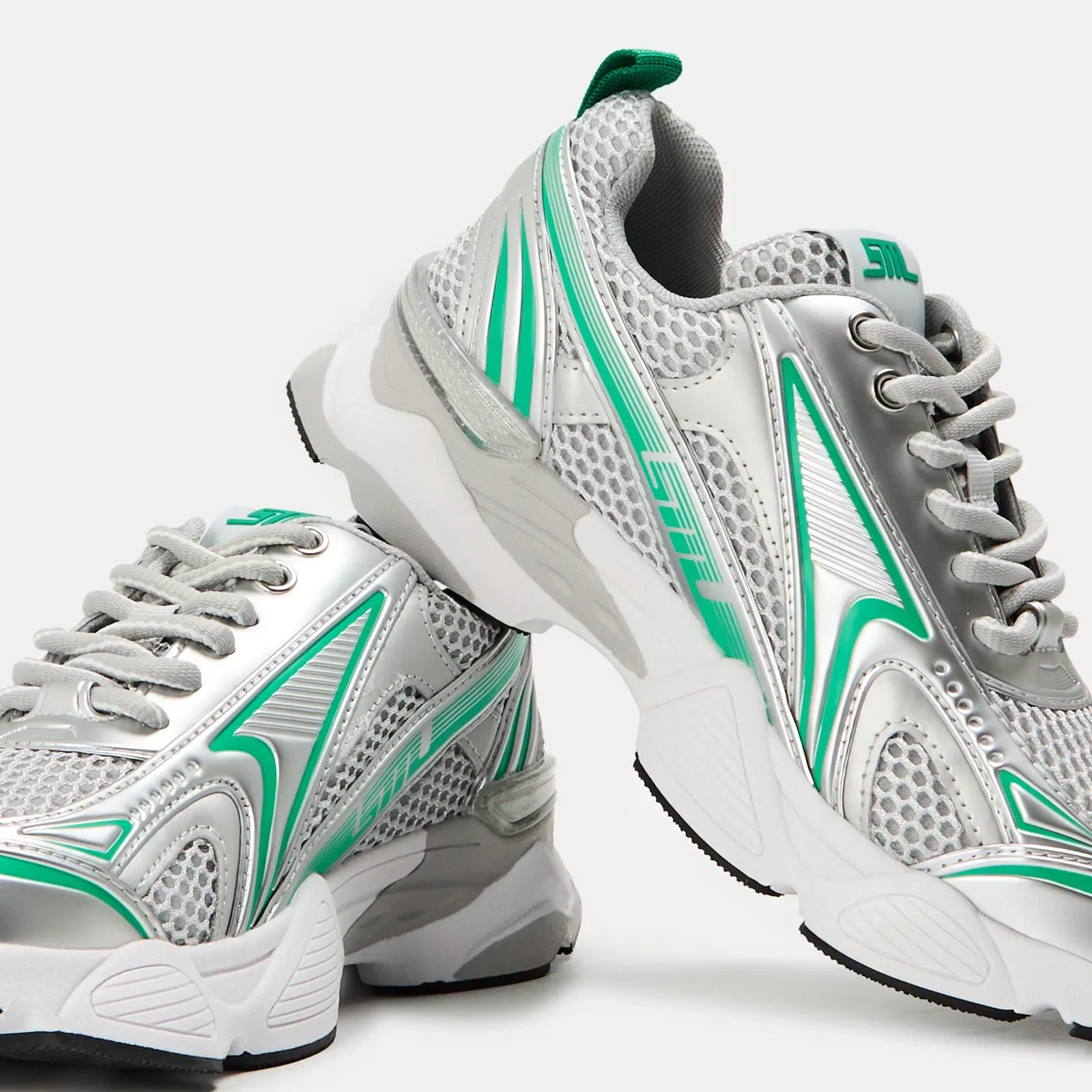 Heritage Low-Top Trainers