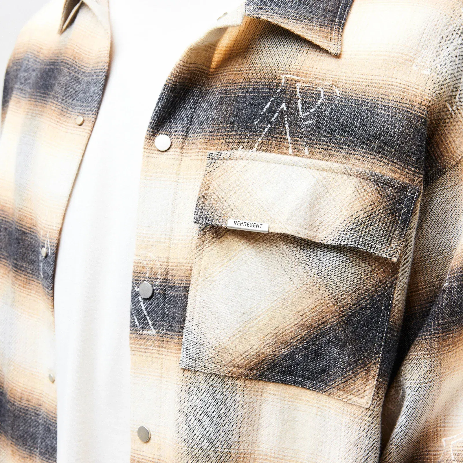 Long Sleeve Patterned Shirt