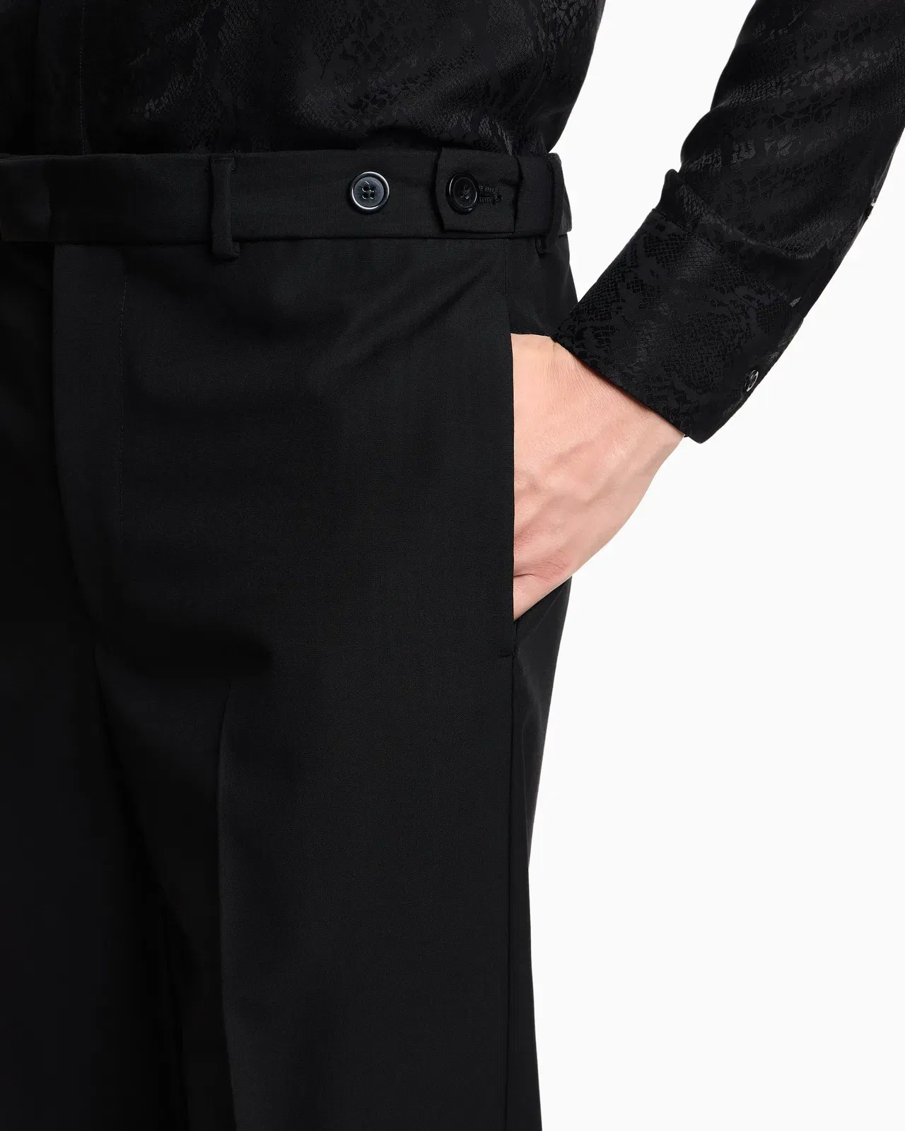 Emporio Armani Trousers with a pleat in virgin wool with a technical finish