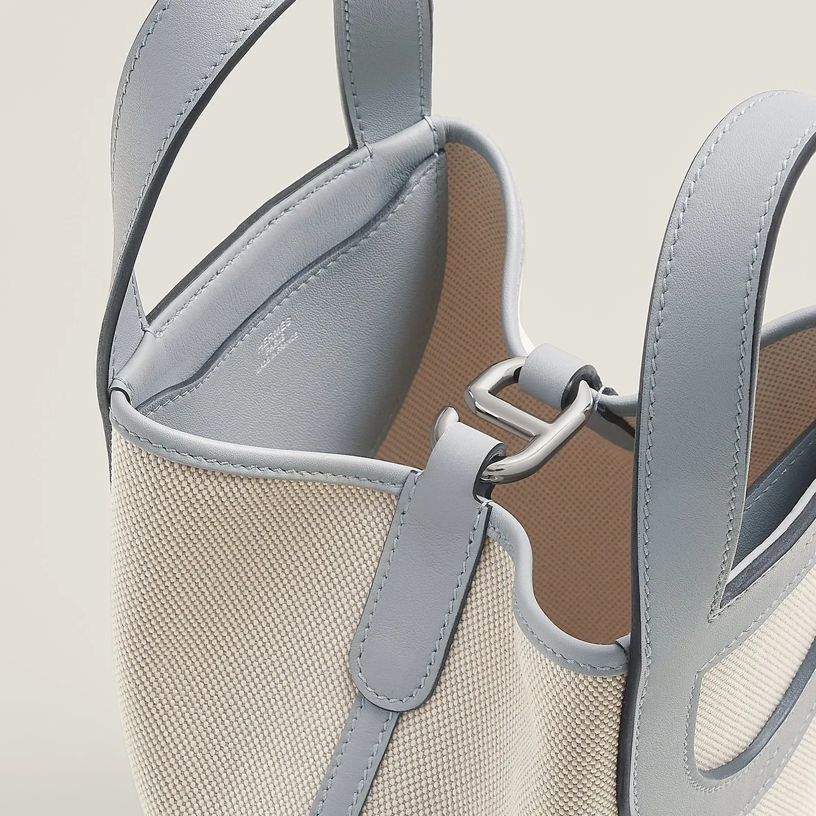 Hermes Herms In The Loop 18 Bag Noir