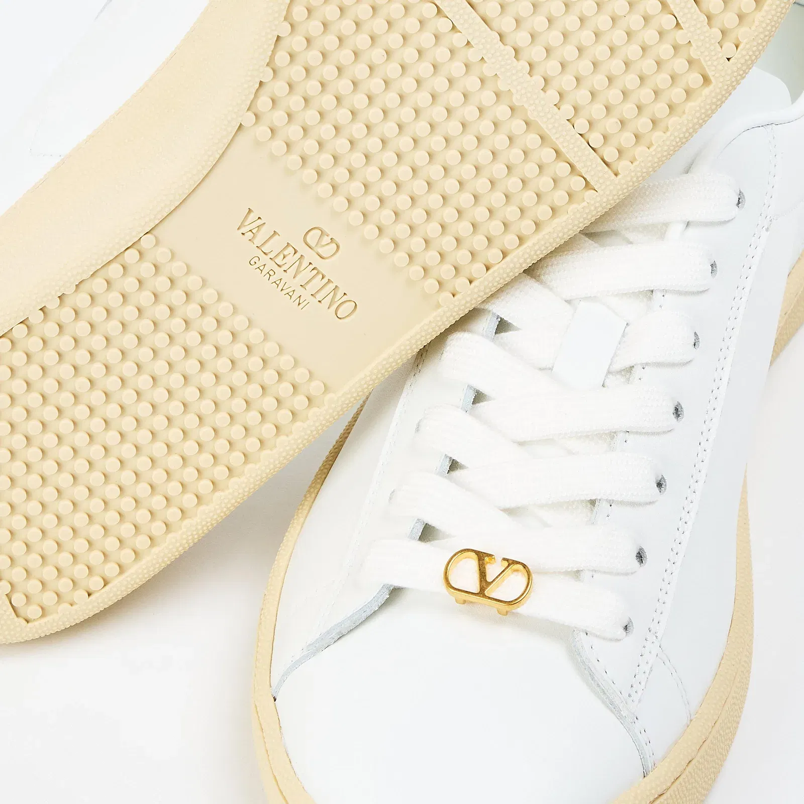 Royco Low-Top Trainers