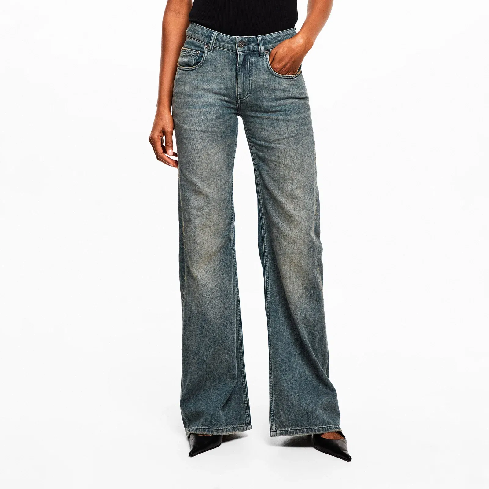 Relaxed Wide Leg Trousers