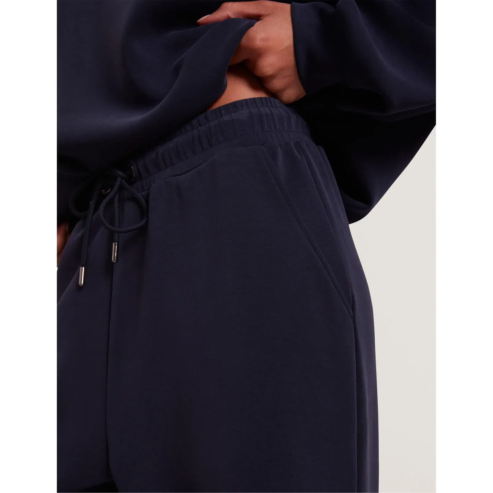 BarrelLeg Closed Hem Jersey Joggers