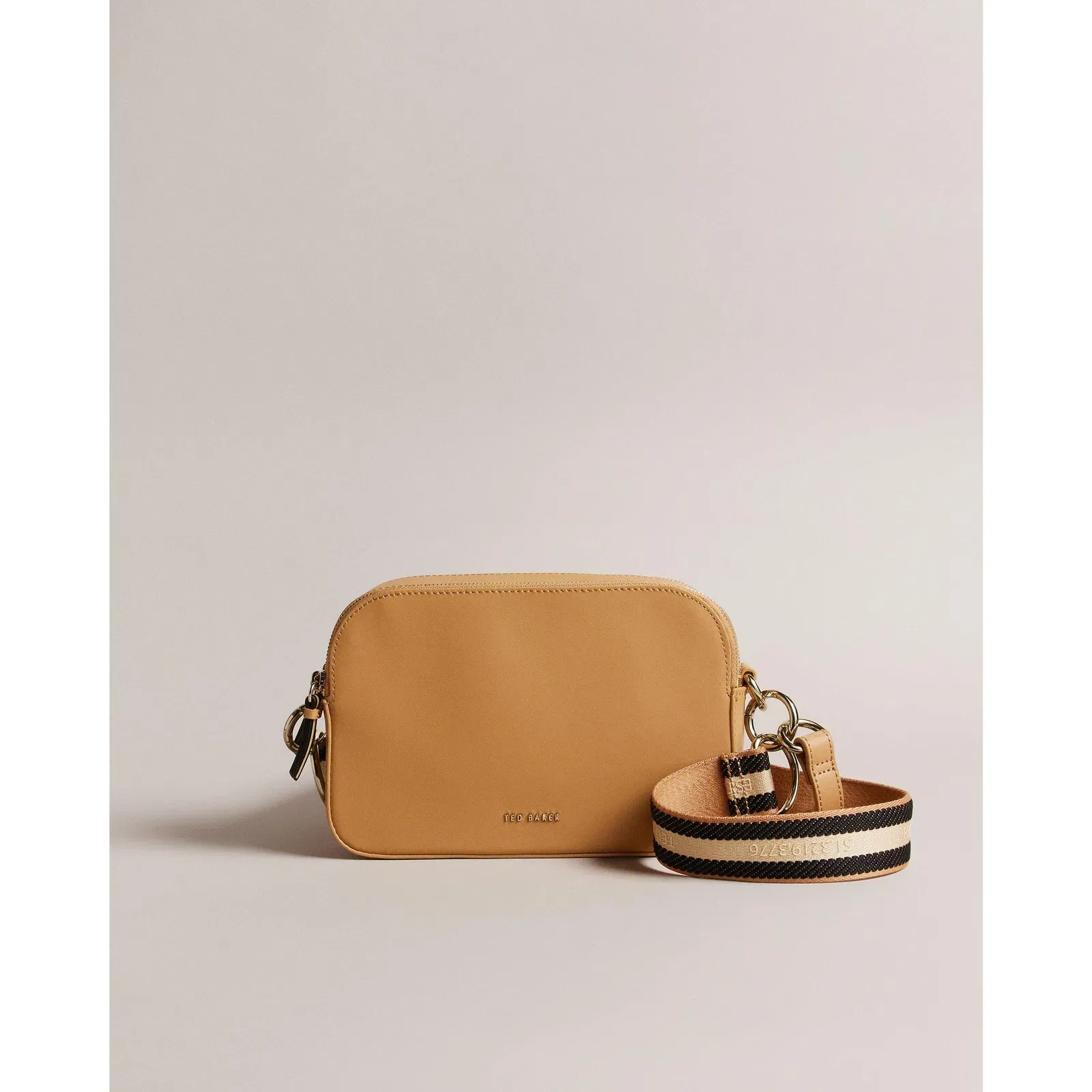 Darcelo Camera Bag