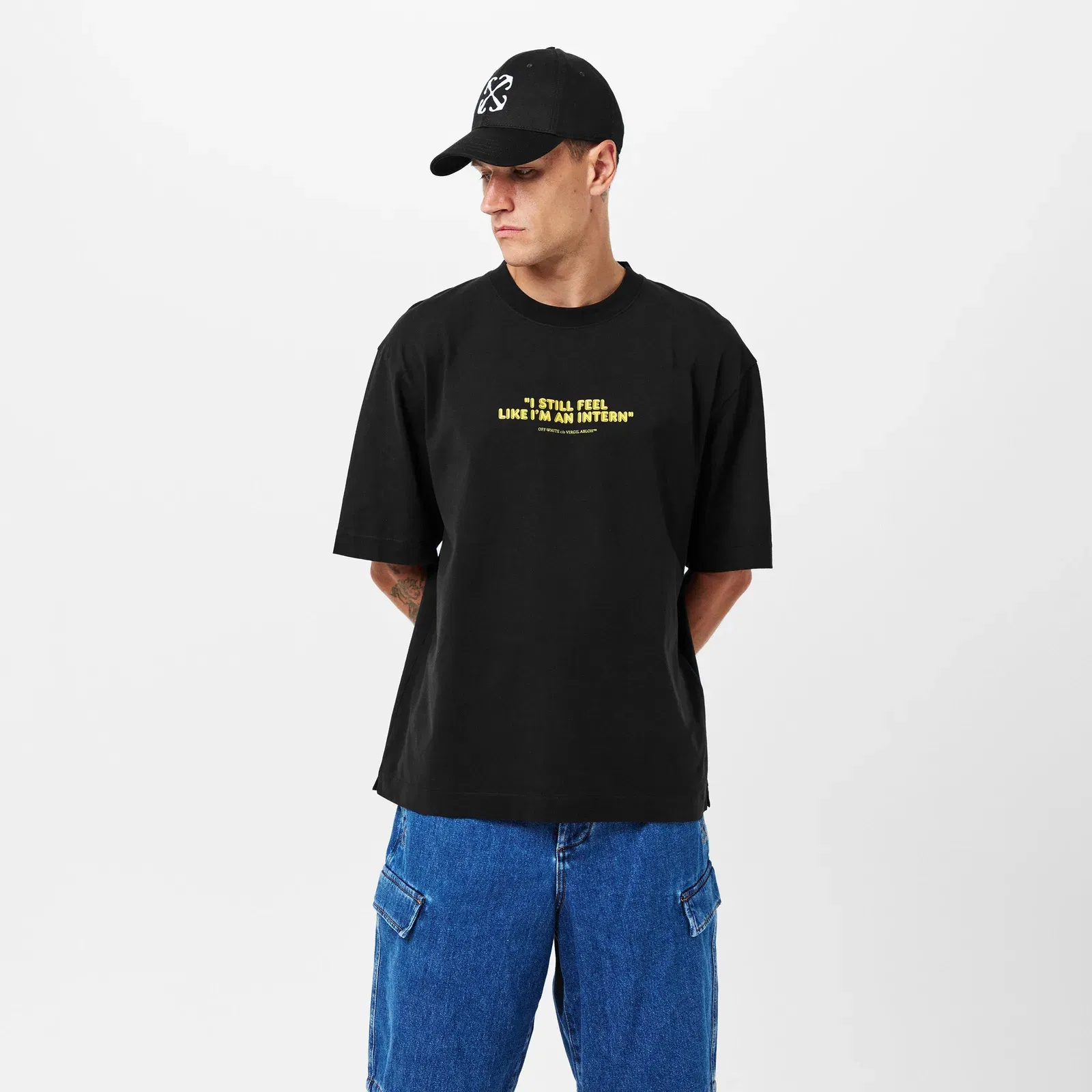 - T-Shirt