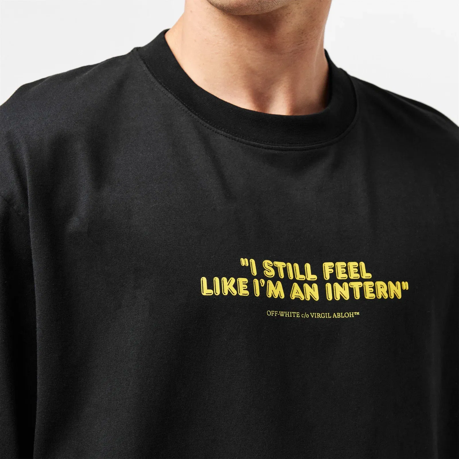 - T-Shirt