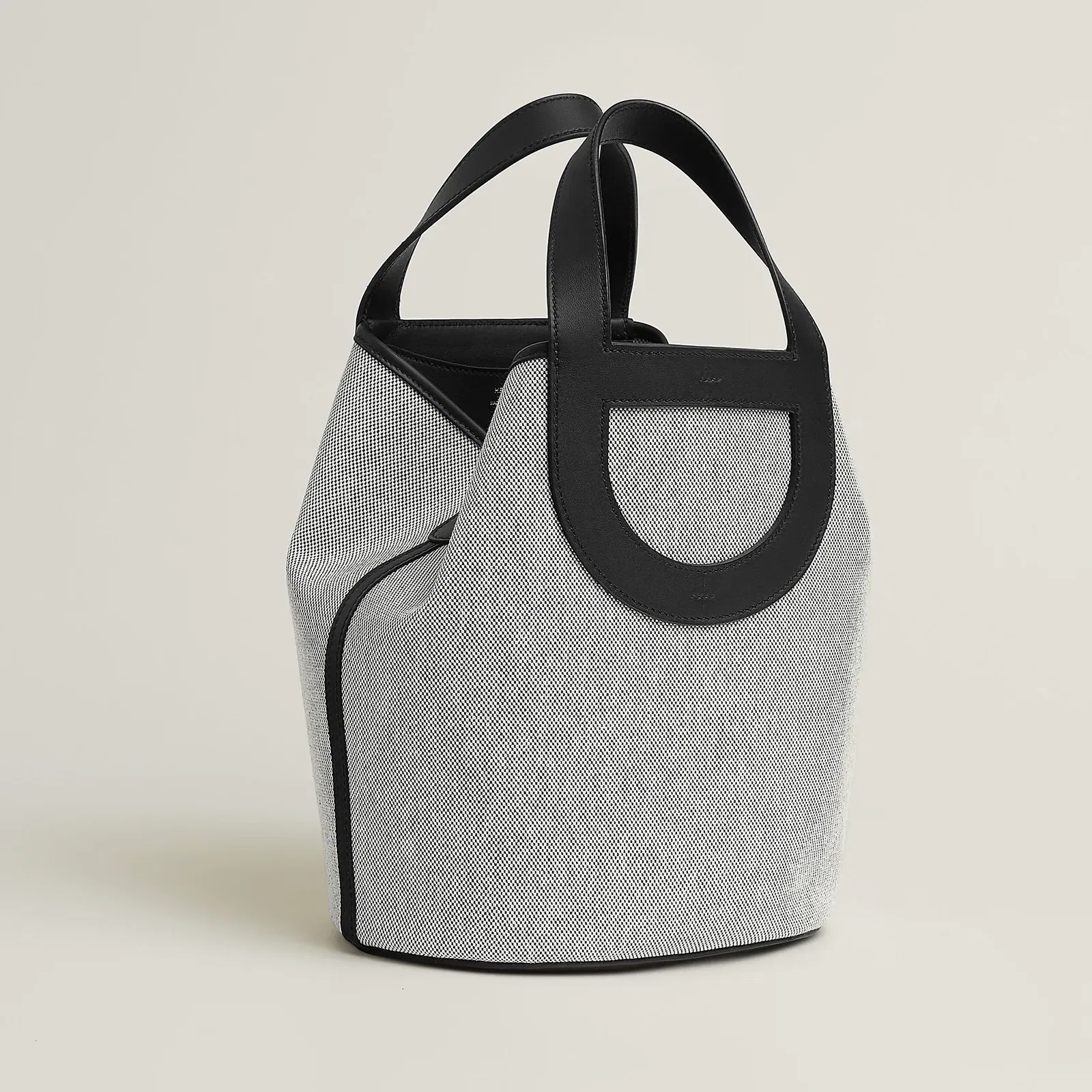 Hermes Herms In The Loop 23 Bag Cru