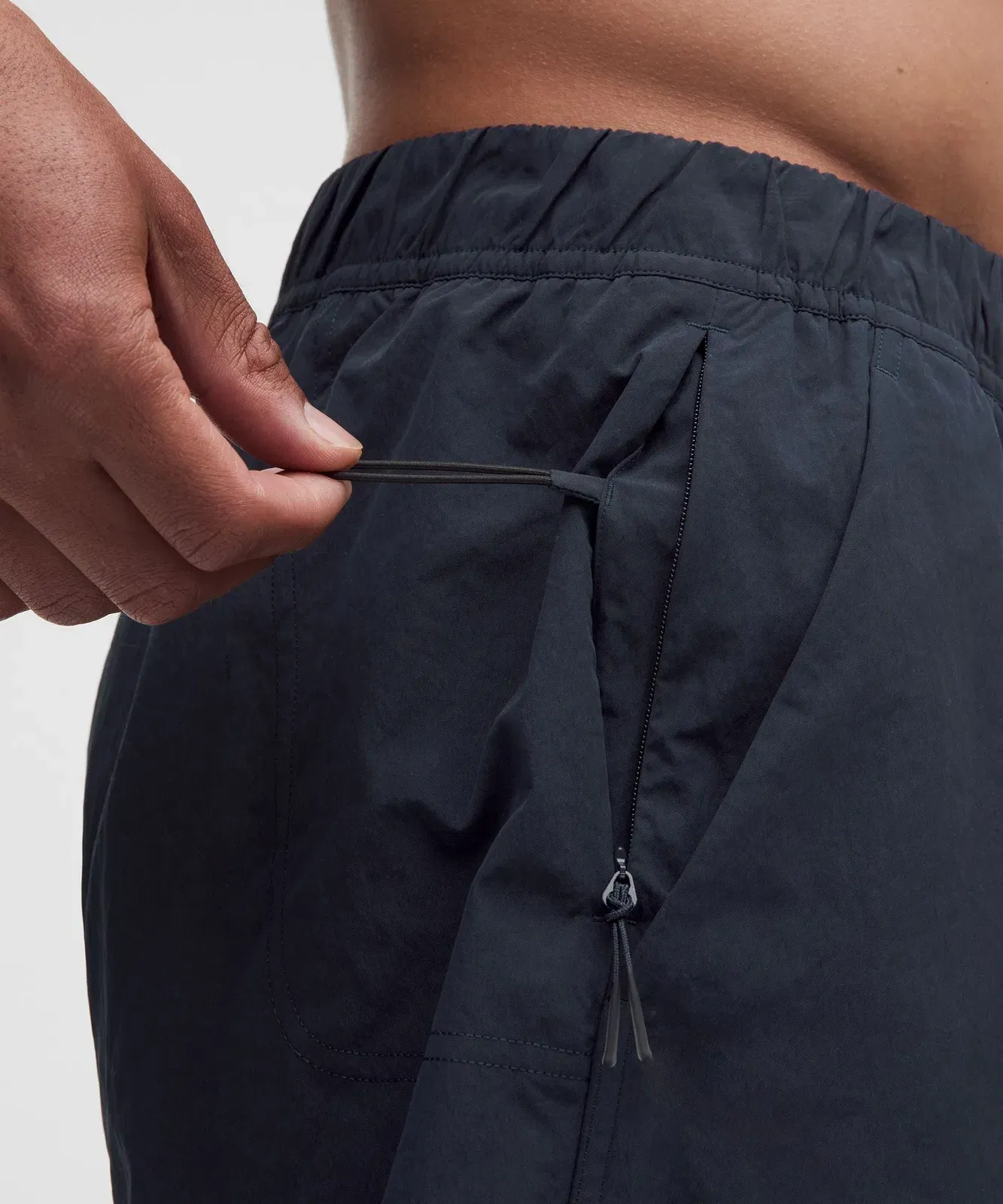 Lululemon Beach to Trail Lined Short 5"