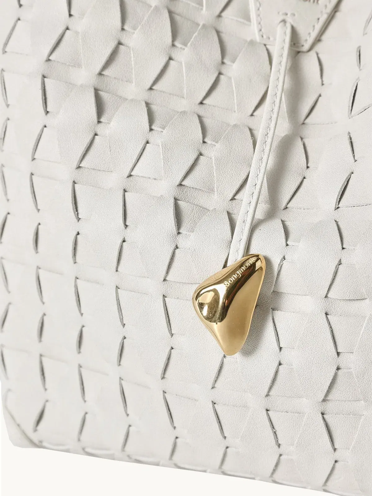Songmont Lattice Bucket Bag Cloud