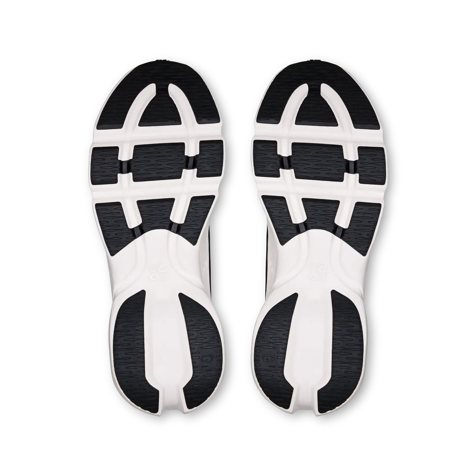 On Cloudsolo Loewe Black Eggshell