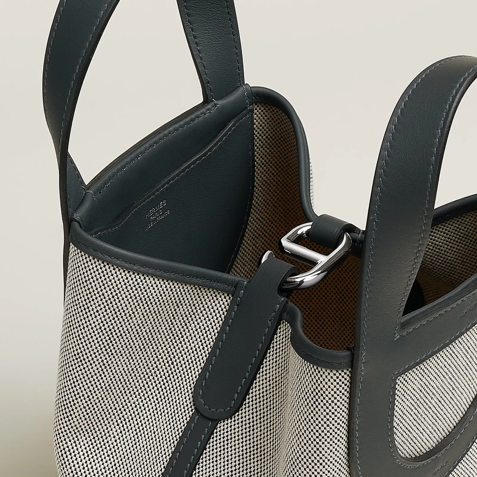Hermes Herms In The Loop 18 Bag Noir