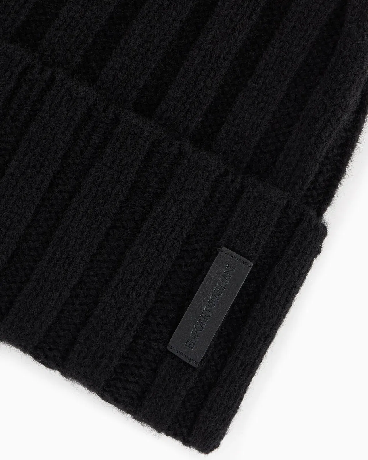 Emporio Armani Pure cashmere, ribbed beanie