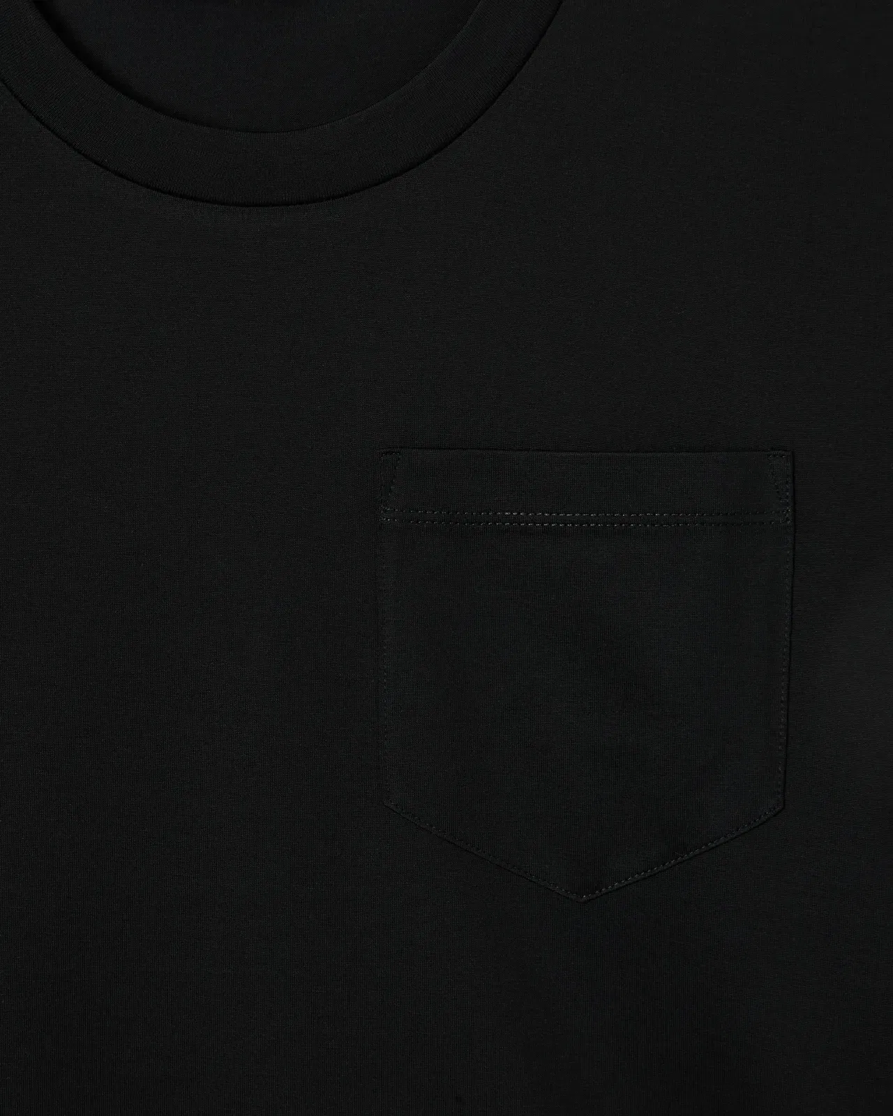 Emporio Armani Travel Essentialss T-shirt in mercerised jersey