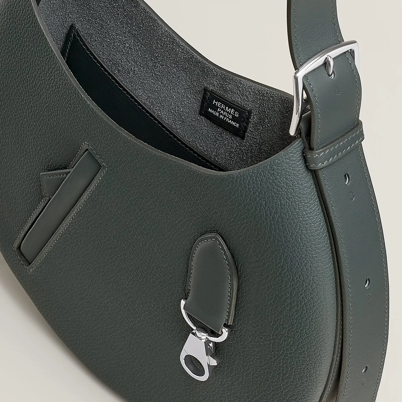 Hermes Arcon Slim Bag Cru