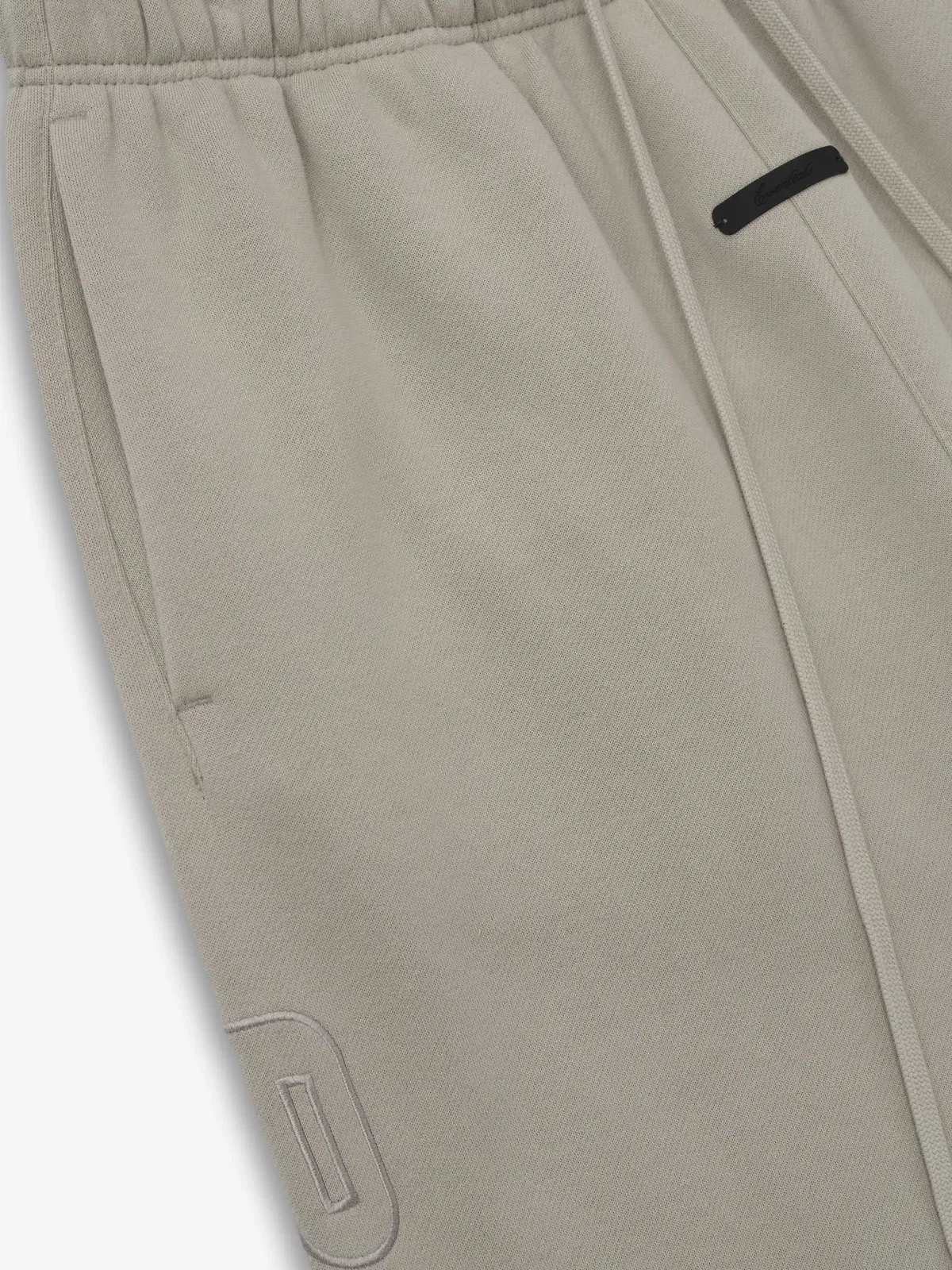 Essentials Active Trace Relaxed Sweatpant Seal
