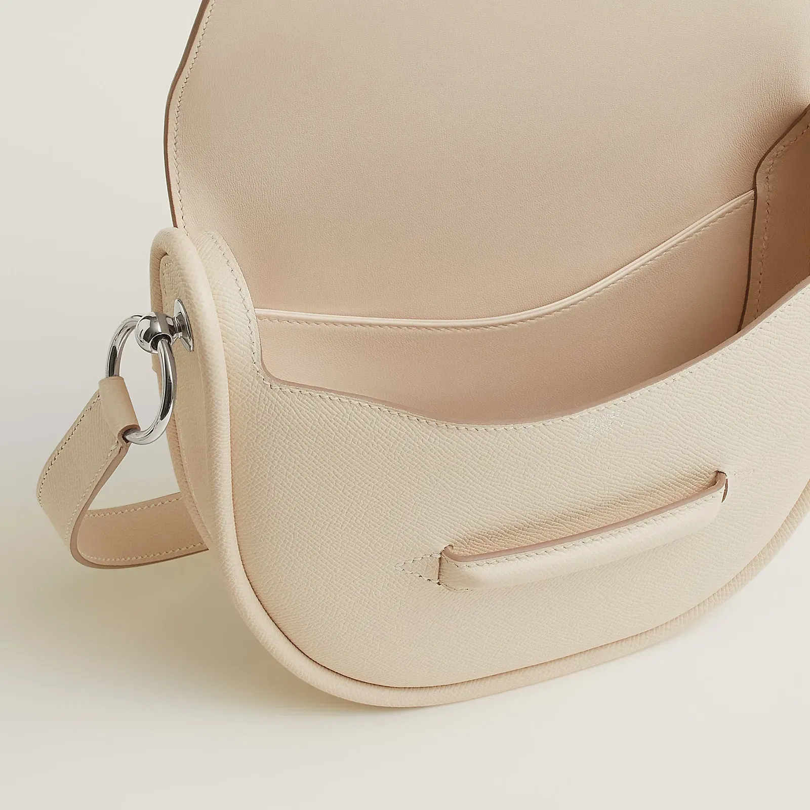 Hermes Collier D'Attelage Bag Noir