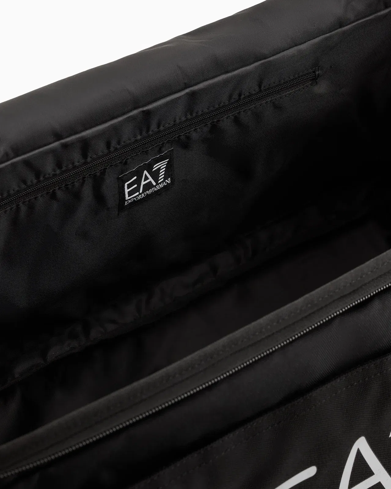 EA7 Duffel bag in technical fabric with a shoe pocket Ls