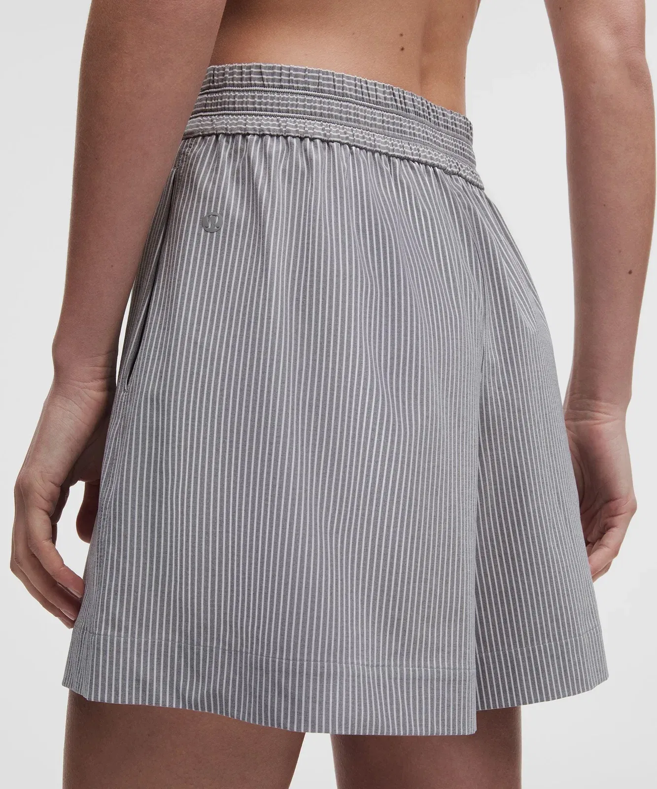 Lululemon Women's Breezily Mid-Rise Short 6"