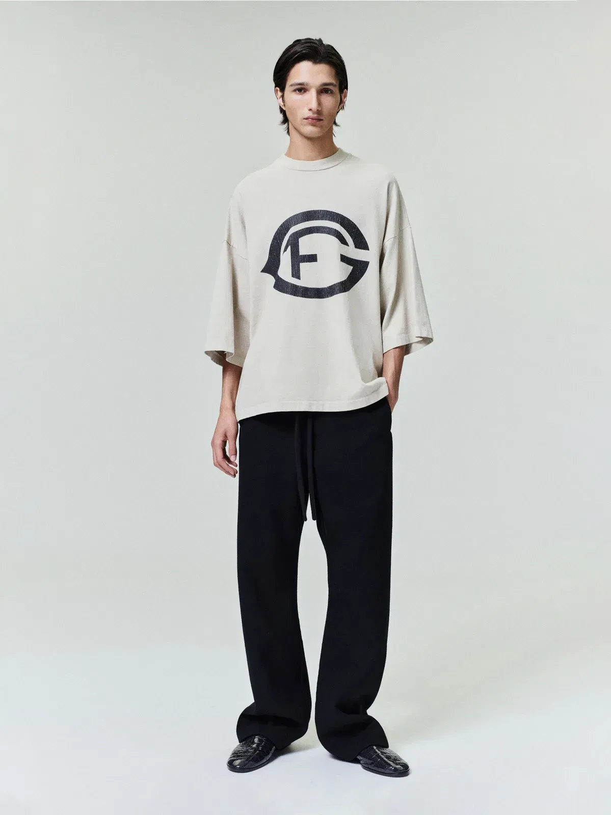 Essentials Fg 26 T-Shirt Dirty Ivory
