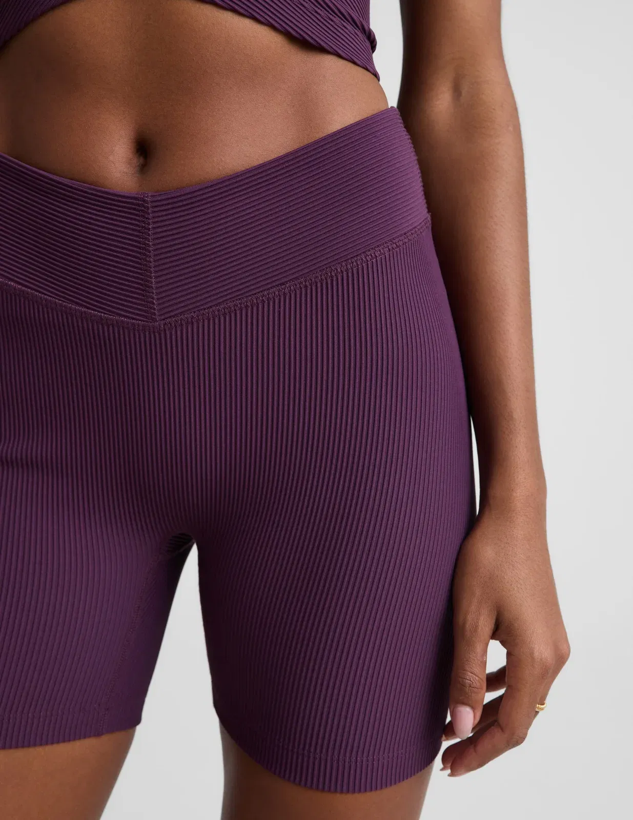 Beyond Yoga Impulse Ribbed VWaist 5 Biker Short Women's