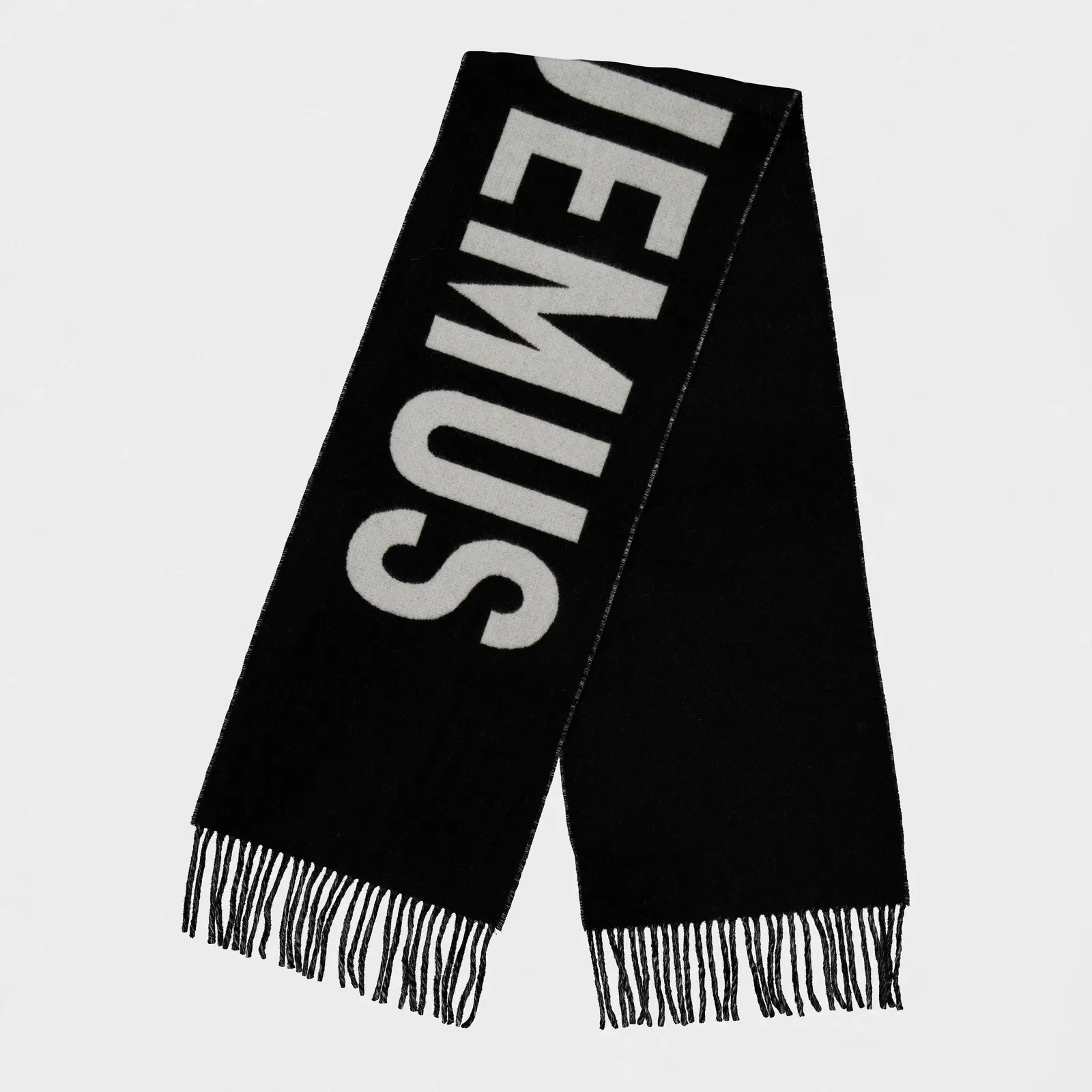 Jacquard Wool L'Écharpe Scarf