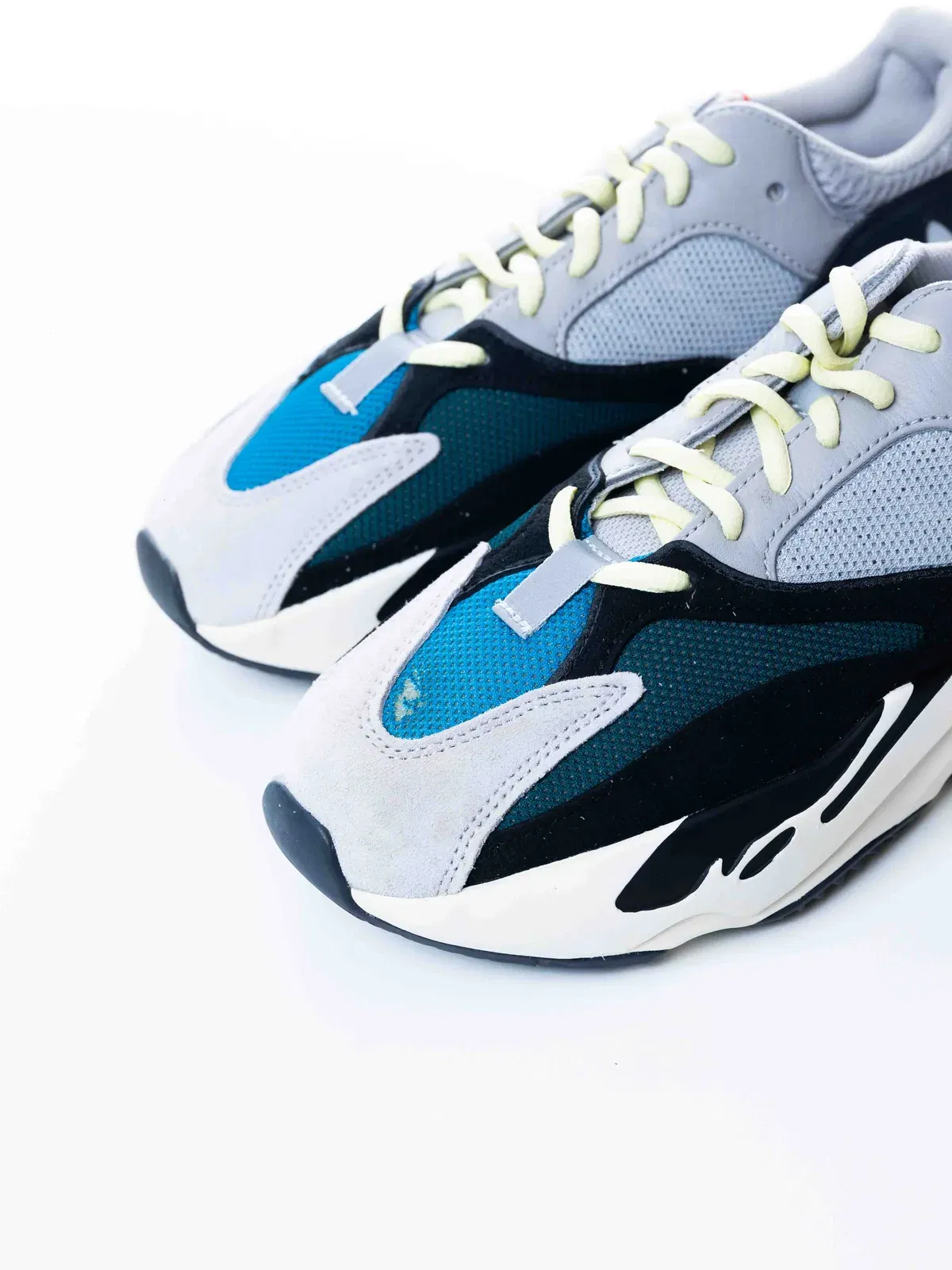 Adidas Yeezy Boost 700 Wave Runner Solid Grey (UK 6.5)