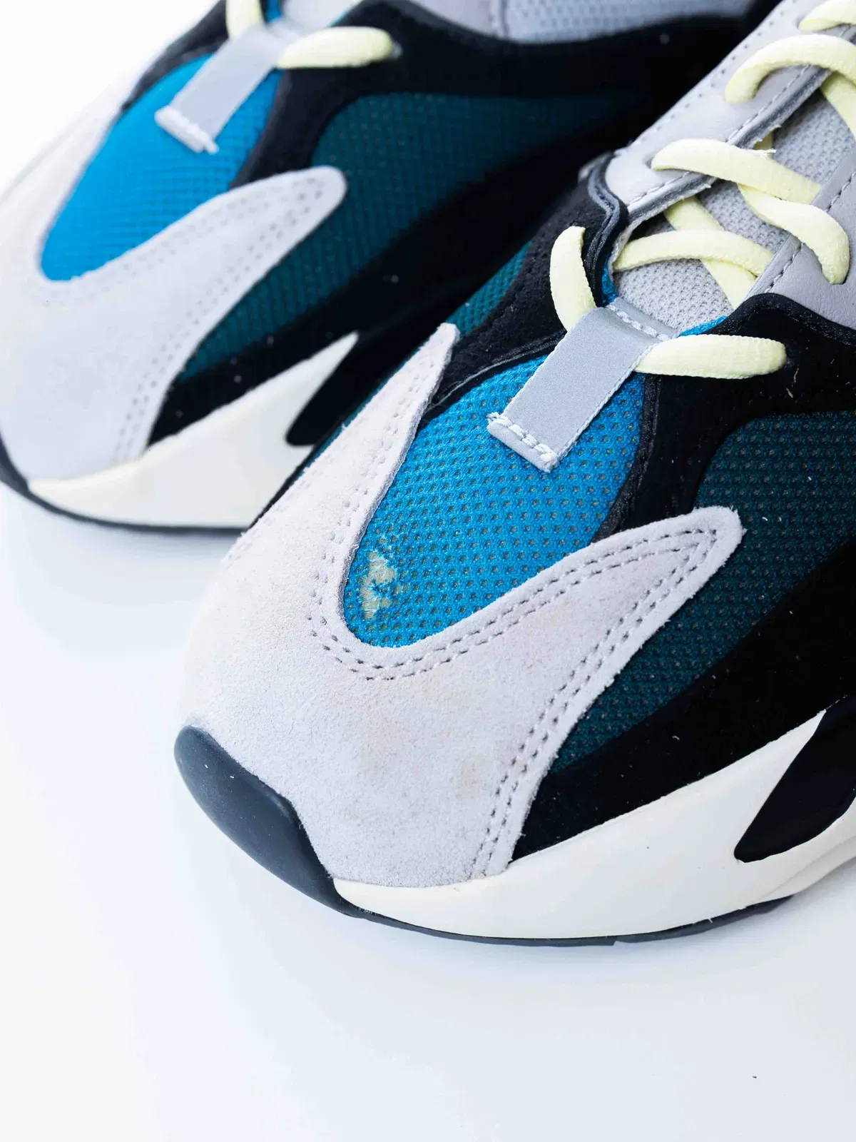 Adidas Yeezy Boost 700 Wave Runner Solid Grey (UK 6.5)
