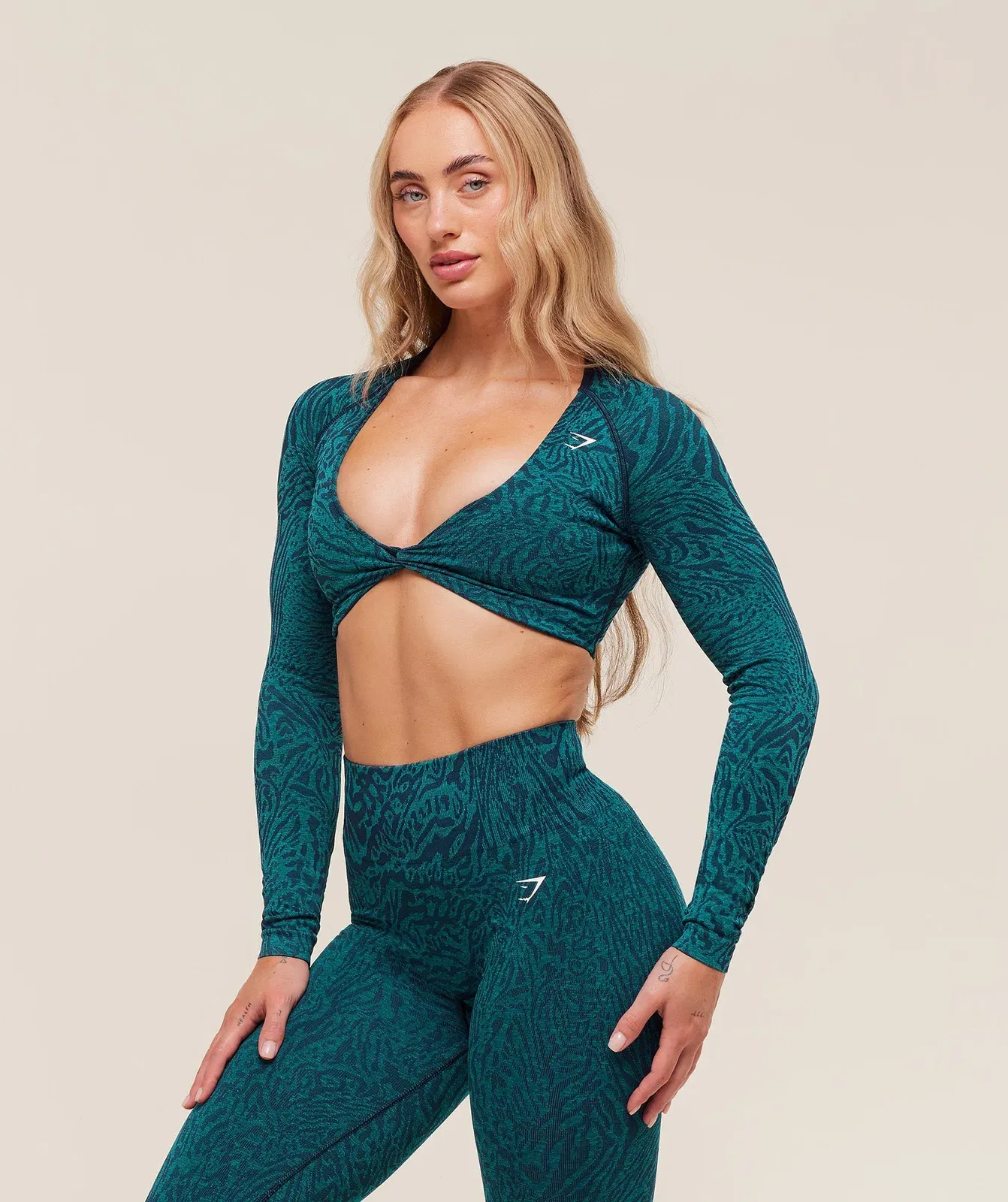 Gymshark Adapt Animal Long Sleeve Crop Top - Navy/Brand Blue