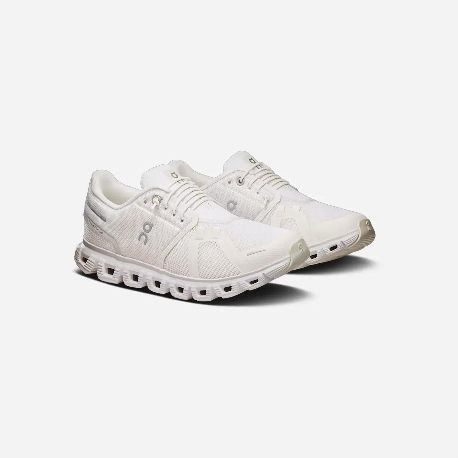 On Running Cloud 6 All White (Women'S)