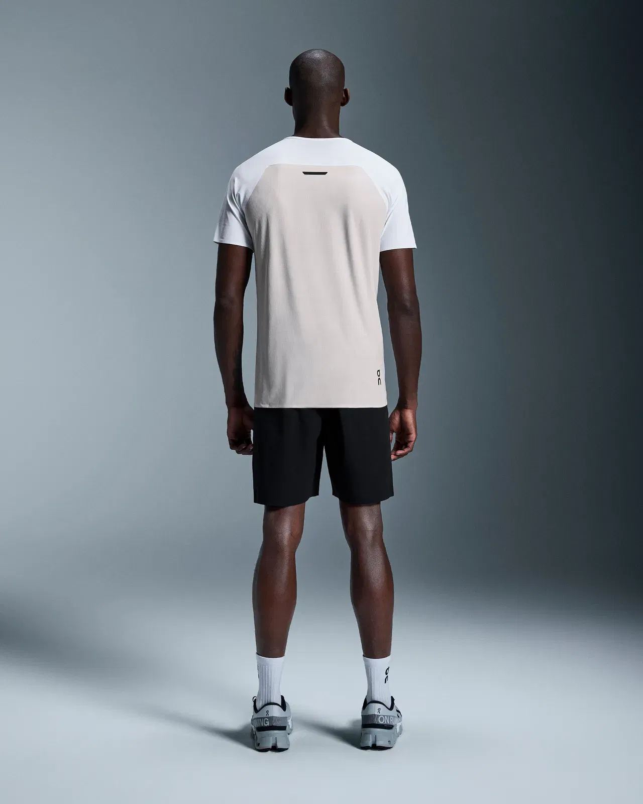 Performance-T White Silver