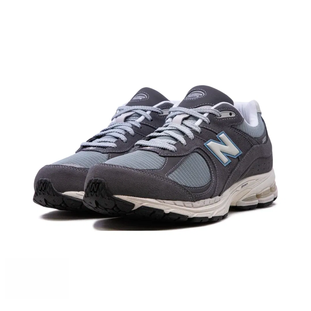New Balance 2002R Magnent Lead