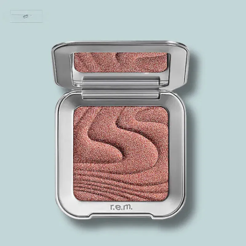 R.E.M. Beauty Interstellar Highlighter Topper 8g