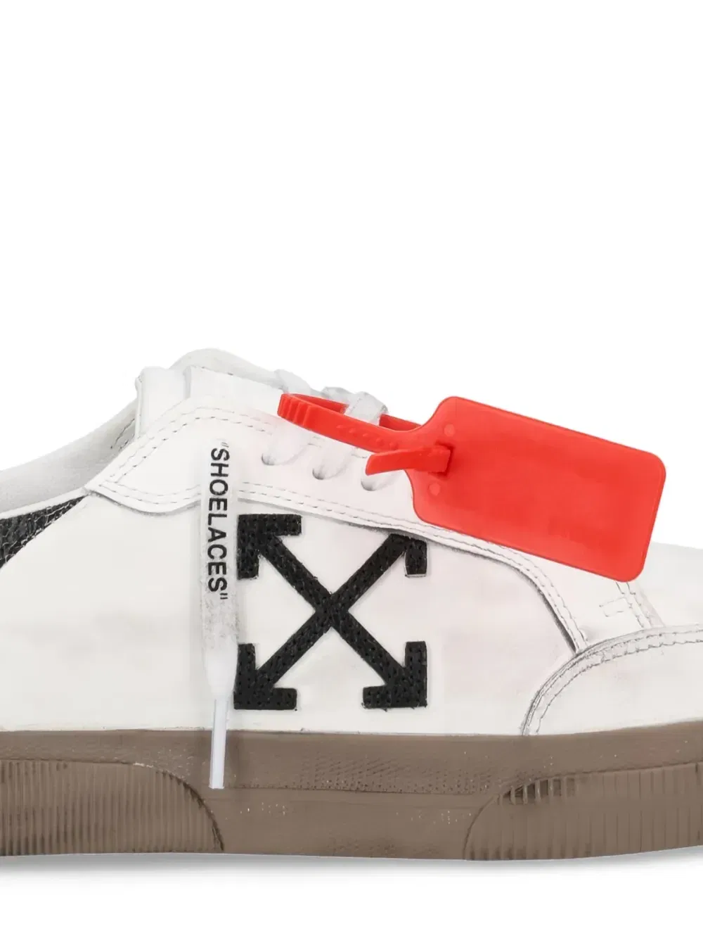 Arrows-motif sneakers