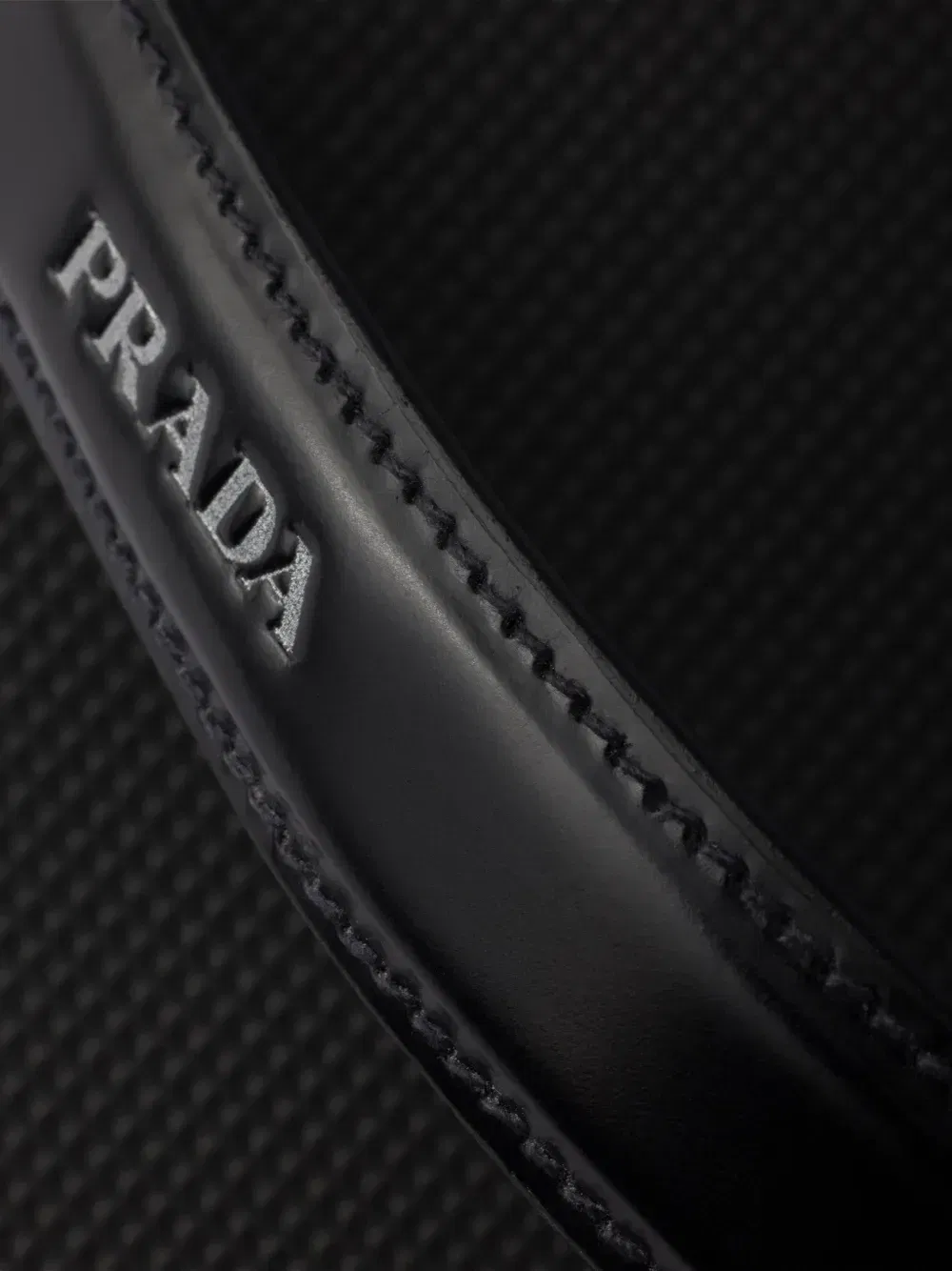 logo-embossed leather flip-flop sandals