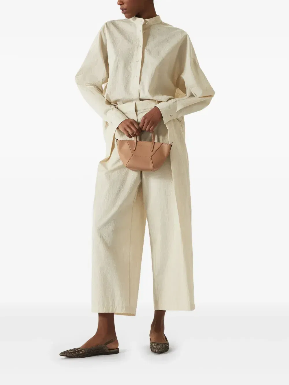 wide-leg cropped trousers