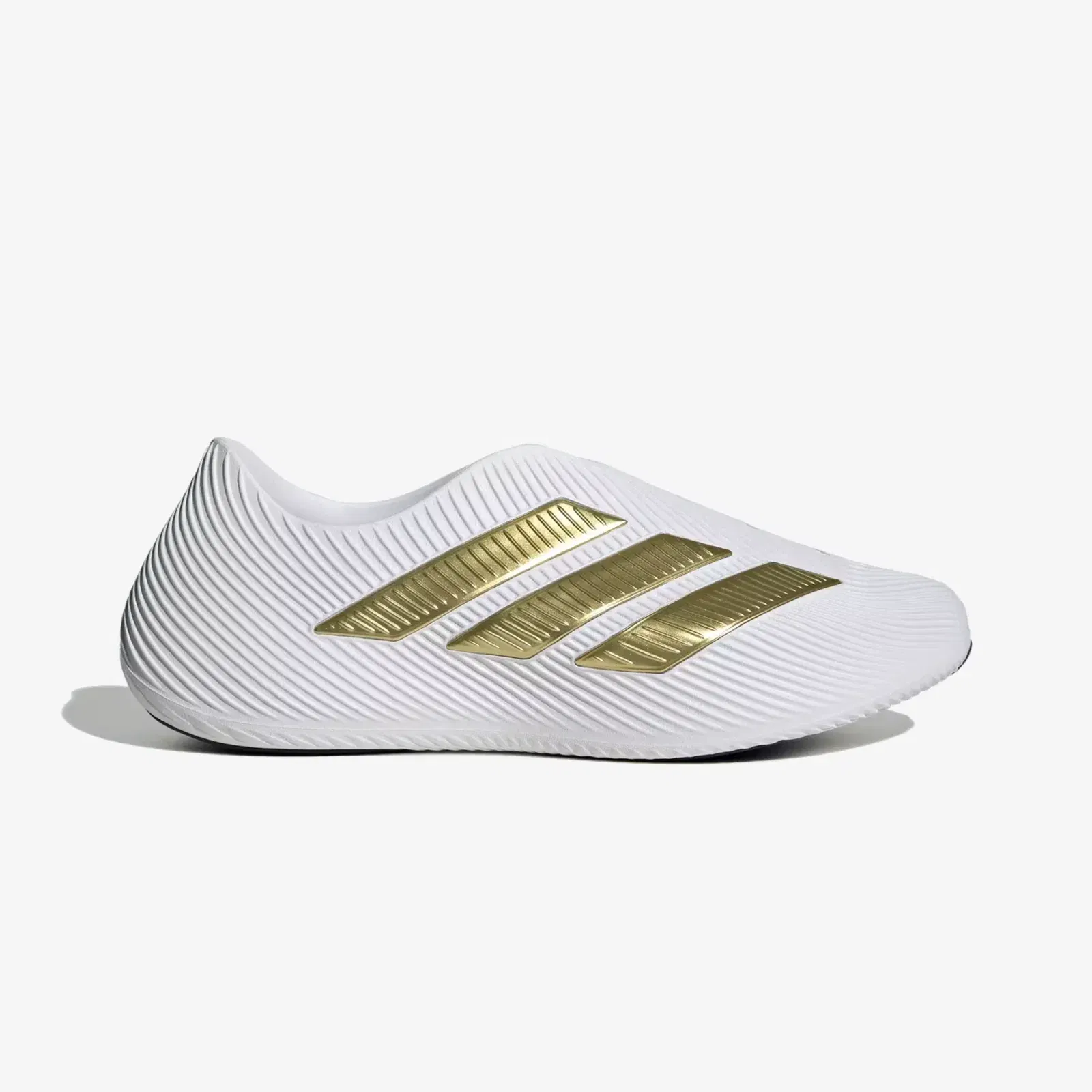 ADIDAS PURECHILL { CLOUD WHITE/GOLD METALLIC/CORE BLACK