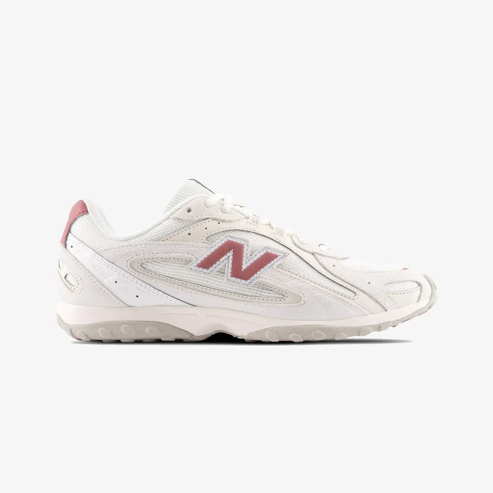 New Balance 204L { BEIGE