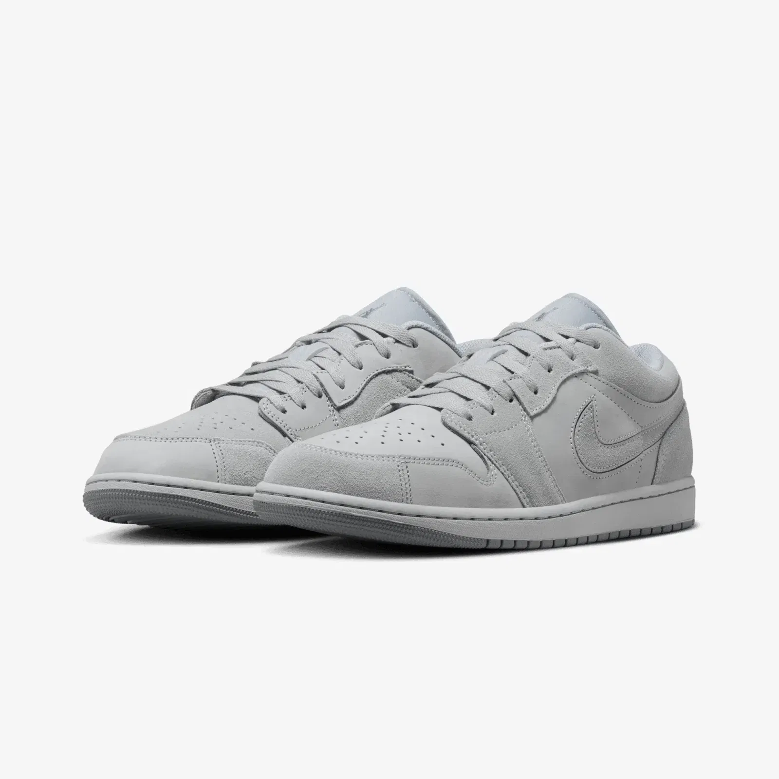 NIKE AIR JORDAN 1 LOW SE CRAFT { WOLF GREY/WOLF GREY-SMOKE GREY
