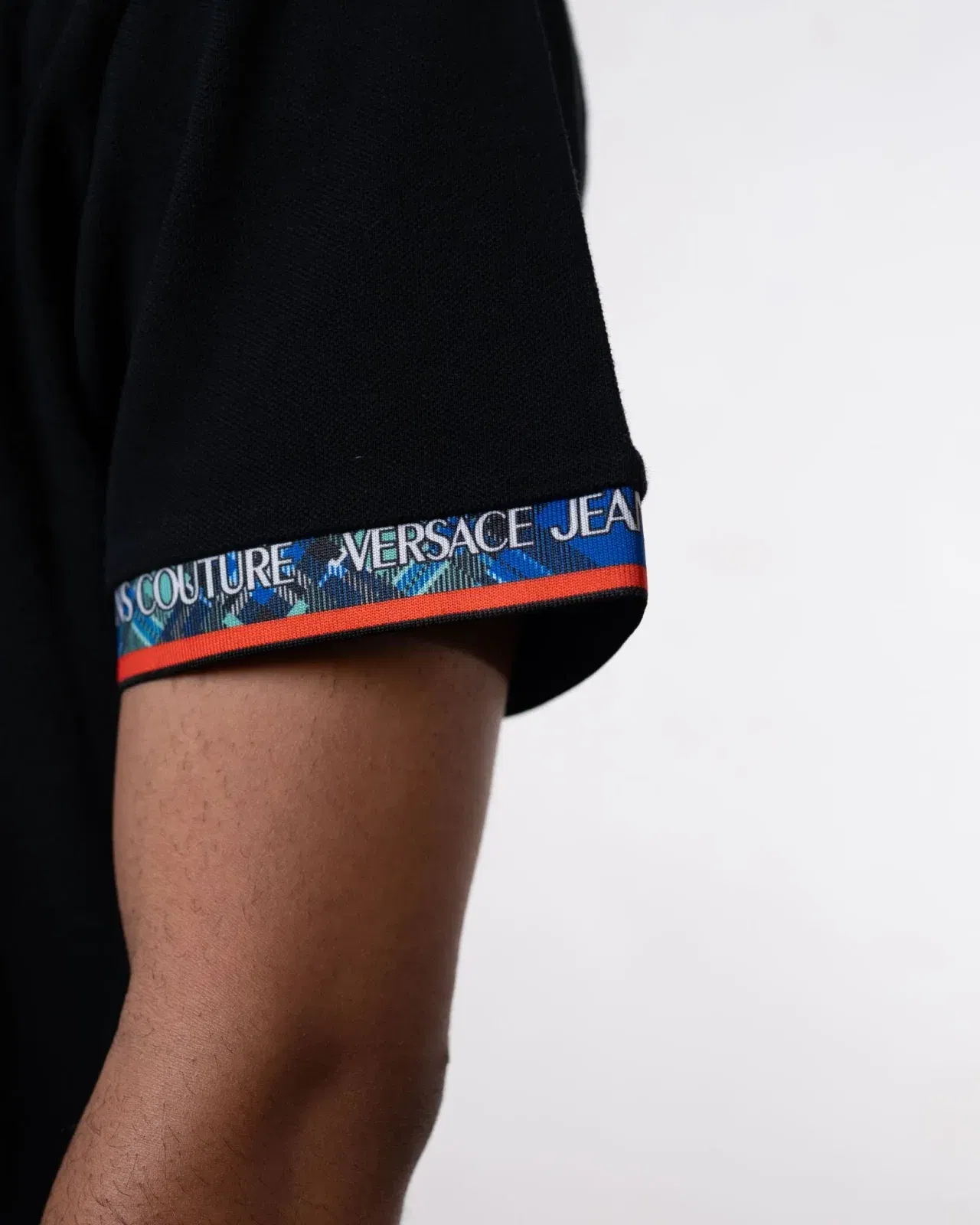 Versace Jeans Couture Black Flower Printed T-Shirt (M)