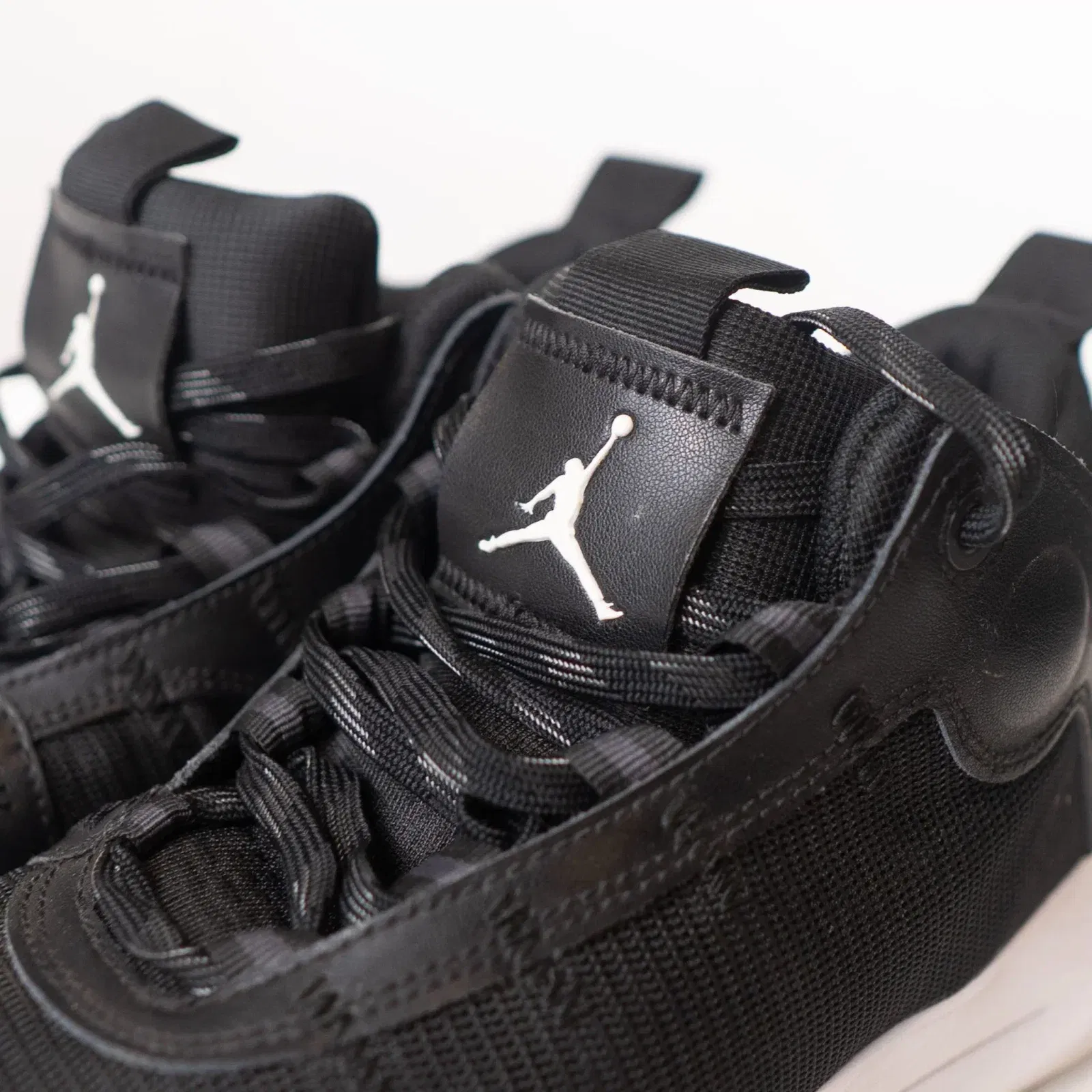 Nike Air Jordan Jumpman Black White 2020 (UK 8)