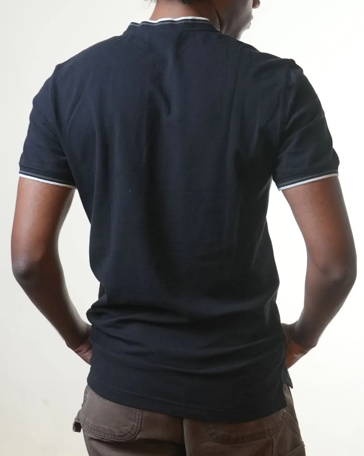 Emporio Armani Black Henleyneck T-Shirt (L)