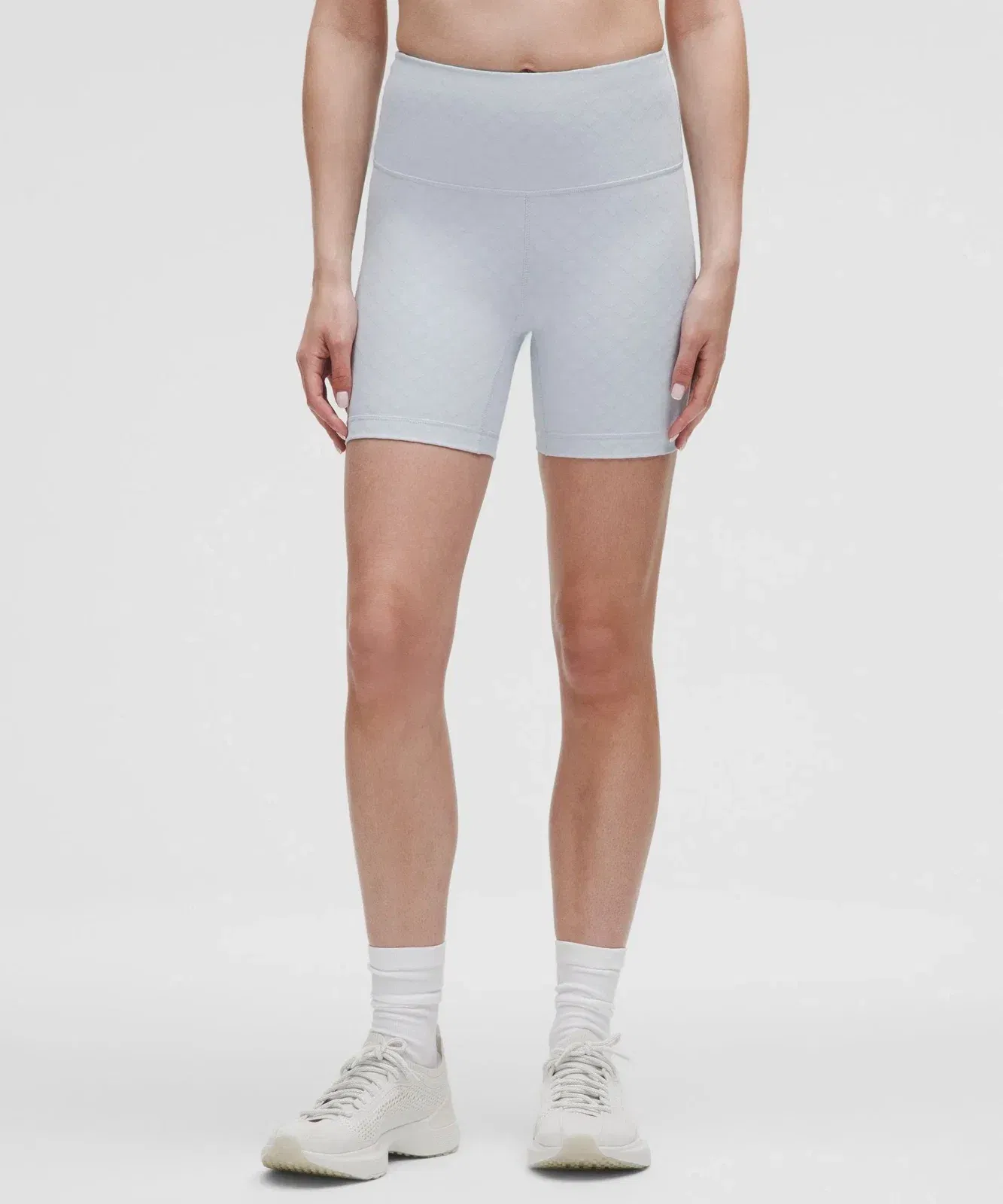 Lululemon Women's 3D Jacquard Diamond Train High-Rise Shorts 6"