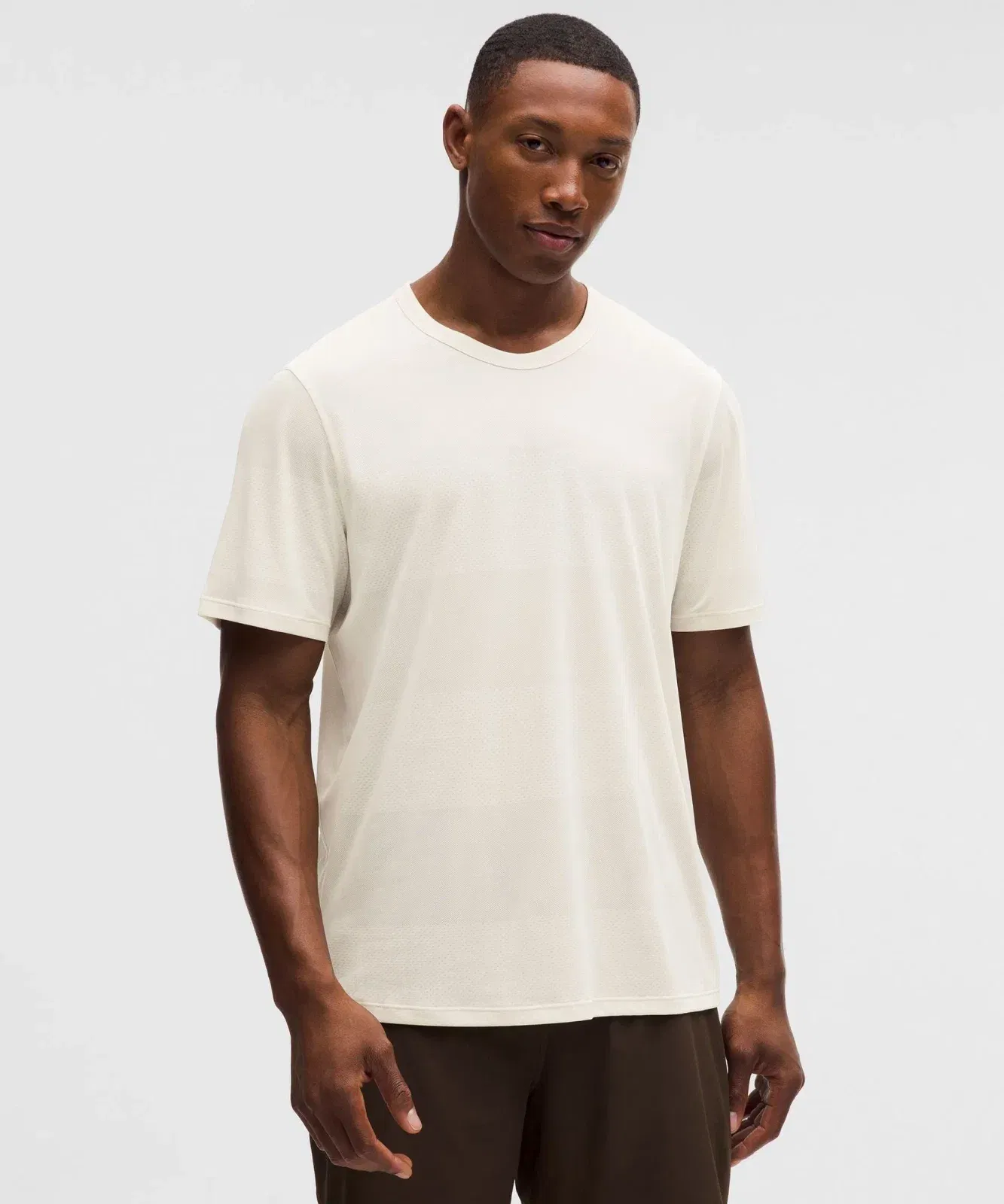 Lululemon Men's Fast and Free Shorts-Sleeve Shirt *Perforated Stripe
