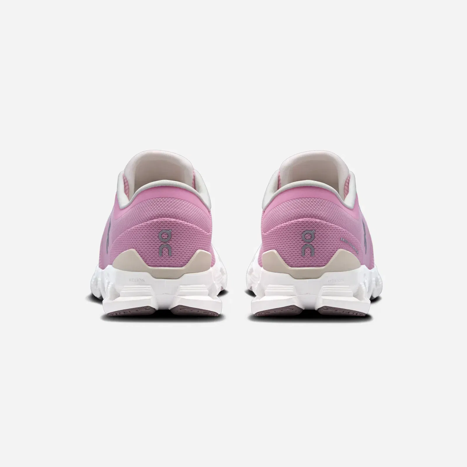 ON Running Cloud X 4 Petal Sand WMNS