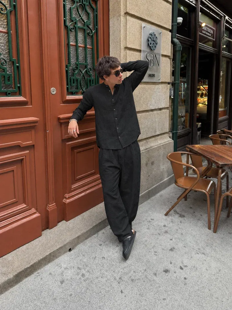 Viremont Premium Linen Shirt - Obsidian Black