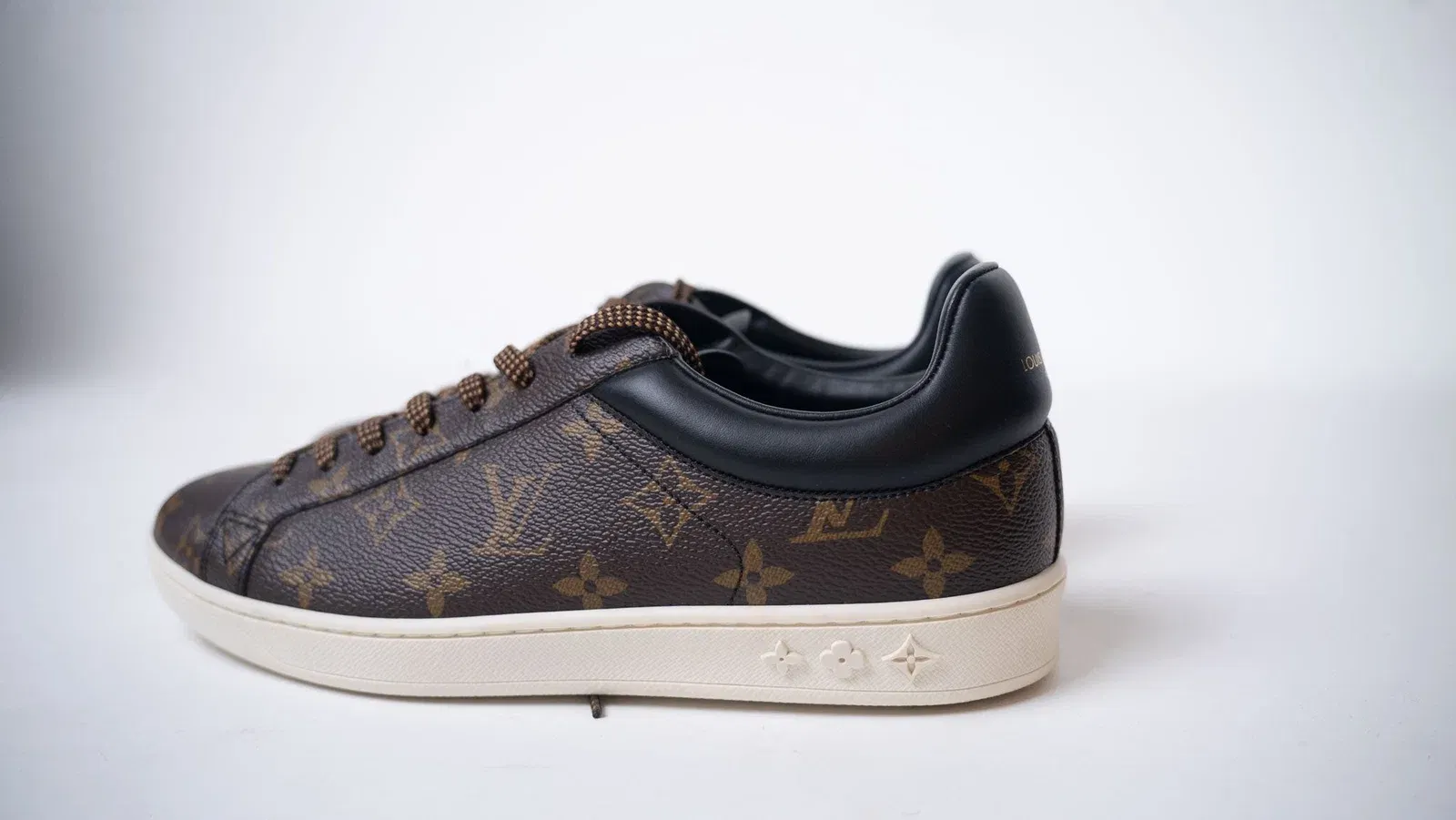 LOUIS VUITTON Luxembourg Sneakers Brown Logo Monogram (UK 7)