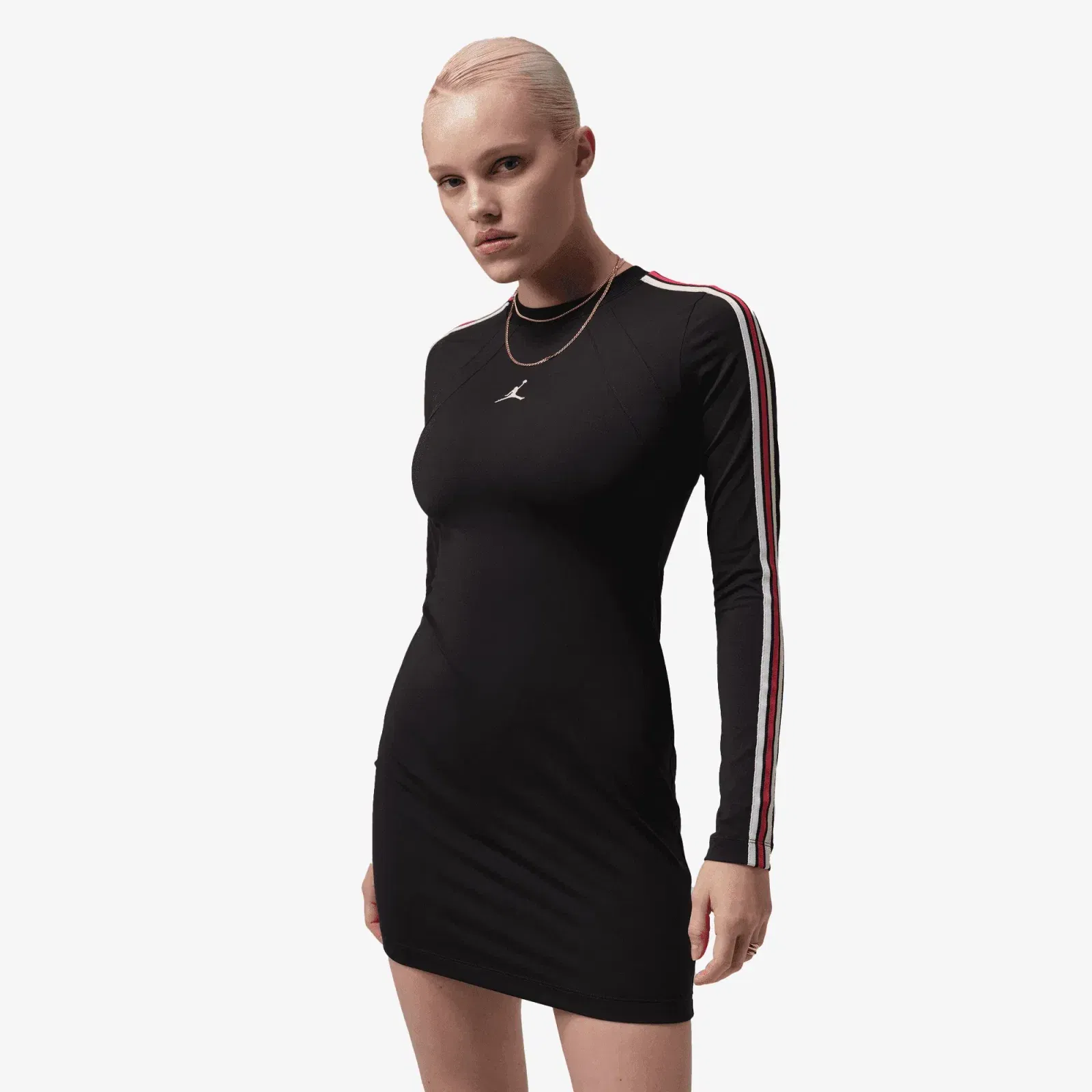 NIKE BROOKLYN LONG-SLEEVE DRESS { BLACK/ GYM RED/ SAIL