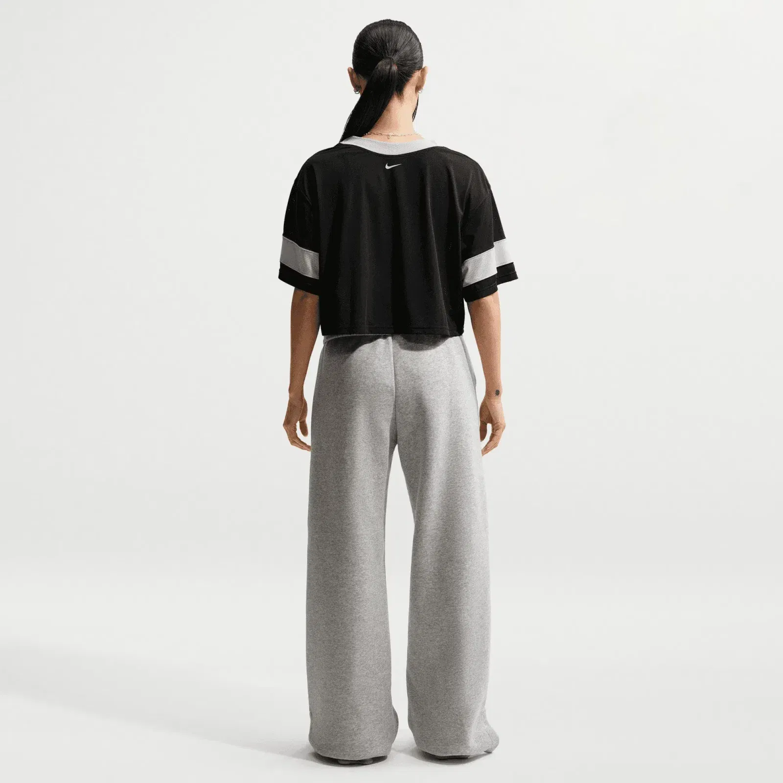 NIKE SPORTSWEAR OVERSIZED CROPPED JERSEY { BLACK LIGHT SMOKE