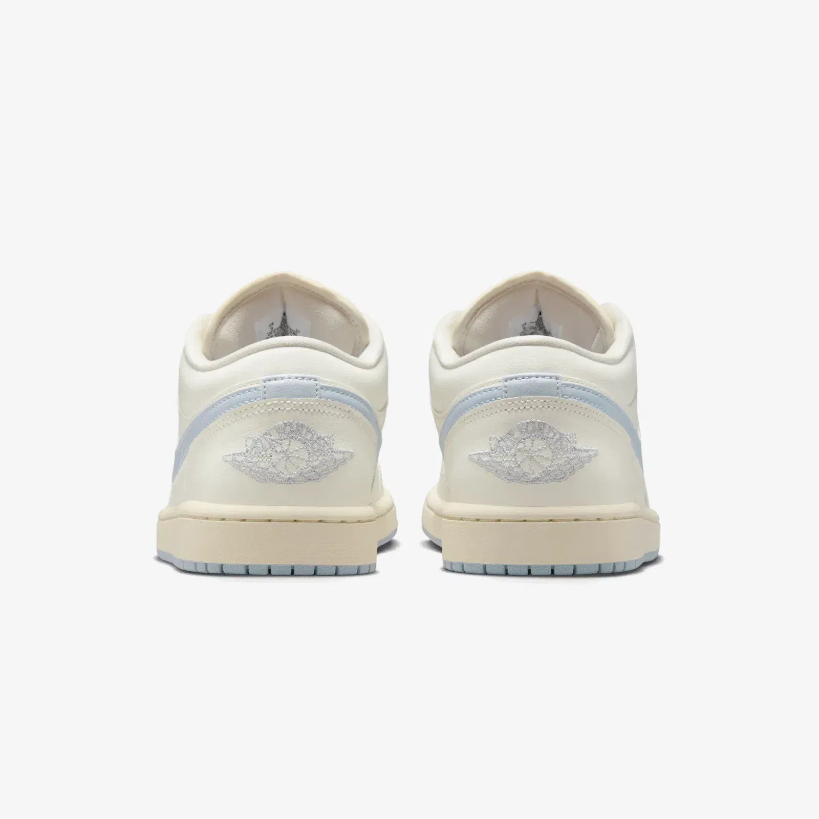 JORDAN AIR JORDAN 1 LOW { SAIL/GHOST-COCONUT MILK